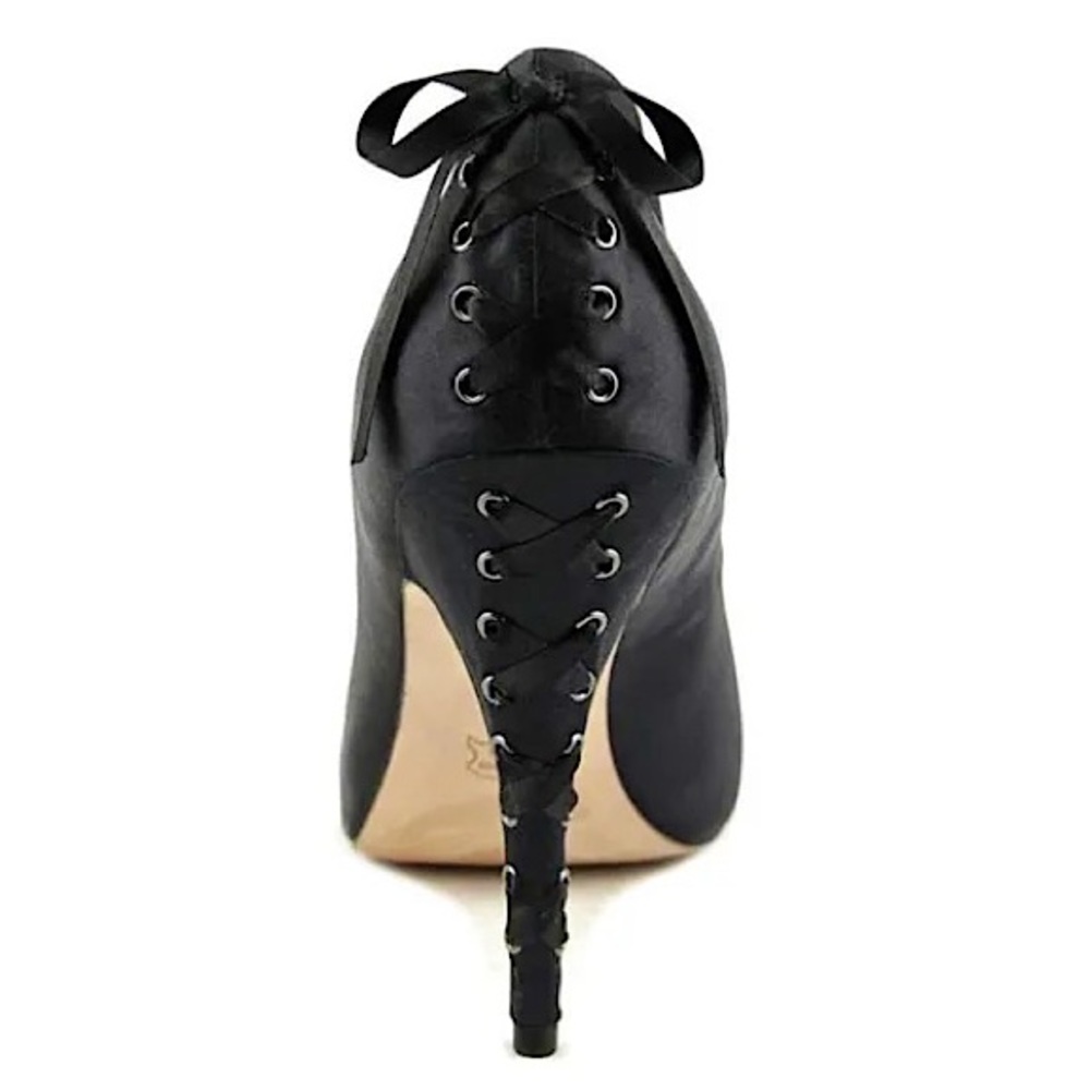 BCBG Anya Black Satin Platform Peeptoe Heels Pumps size 6M EUC